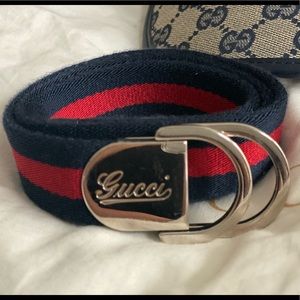 Kids Gucci Belt Size M. Authentic. Navy/ Red color